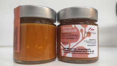 Albicocche e Mandorle